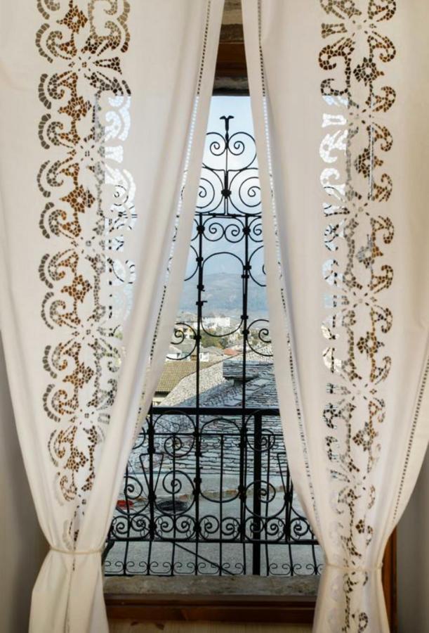 Guest House Tea Gjirokaster Bagian luar foto